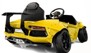 Πόσες μπάλες χωράει η Porsche 918 Spyder;