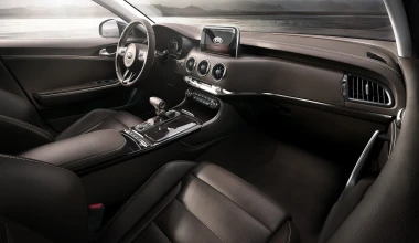 Ο Rafael Nadal και το καυτό sedan της Kia