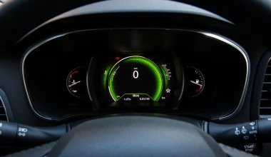 Πρώτη επαφή με το νέο Renault Megane στην Ελλάδα