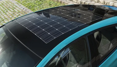 Το Prius που φορτίζει στην πρίζα και καίει 1 lt/100 km