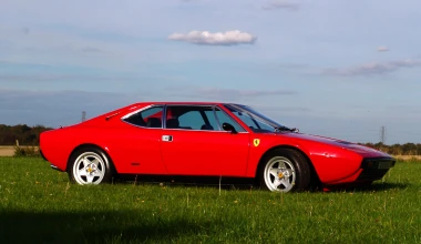 Ferrari Dino 246 GT vs. Ferrari Dino 308GT4: Άκρα αντίθετα