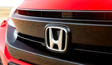 ΟΔΗΓΟΥΜΕ το νέο Honda Civic