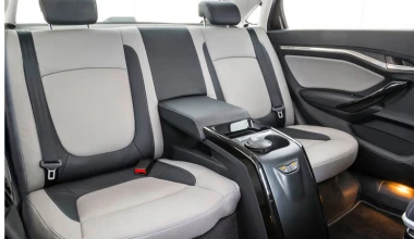 Lada Vesta Signature: Η λιμουζίνα από τη Ρωσία