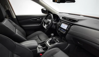 Nissan X-Trail με ημιαυτόνομη οδήγηση