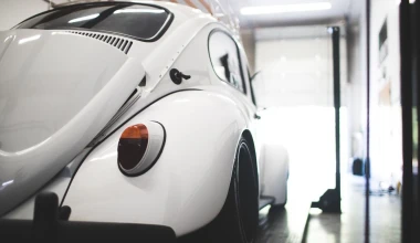 Σίγουρα φαντάζεσαι τι μοτέρ φοράει αυτό το «σκαθάρι»