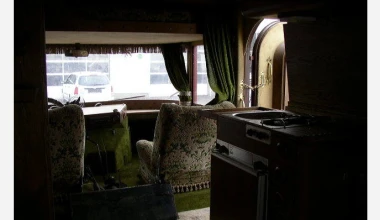 Ξύλινο Unimog τροχόσπιτο του 1961