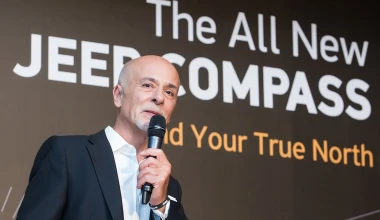 Όλα τα φώτα πάνω στο νέο Jeep Compass