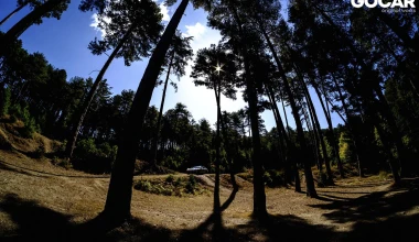 Με την Porsche Panamera 4 E-Hybrid στη λίμνη Δόξα