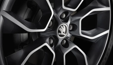 ΟΔΗΓΟΥΜΕ τα νέα Skoda Karoq 1.0 TSI, 1.5 TSI & 1.6 TDI