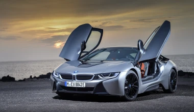 Το BMW i8 τώρα και roadster (vid)