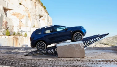Το νέο Dacia Duster «κατακτά» το λατομείο Διονύσου (vid)