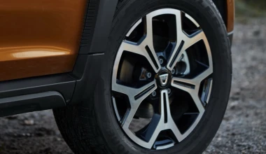 ΟΔΗΓΟΥΜΕ το νέο Dacia Duster 2018