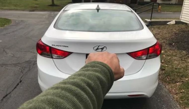 Αυτή είναι η νέα μόδα ανάρτησης αγγελιών αυτοκινήτων;