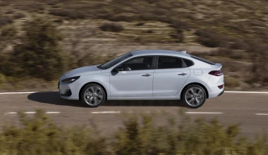 ΠΡΩΤΗ ΟΔΗΓΗΣΗ: Nέο Hyundai i30 Fastback