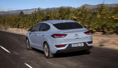 ΠΡΩΤΗ ΟΔΗΓΗΣΗ: Nέο Hyundai i30 Fastback