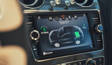 Η νέα υβριδική Bentley Bentayga