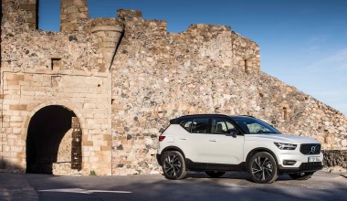 ΟΔΗΓΟΥΜΕ στην Ελλάδα το νέο Volvo XC40
