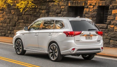 Νέο Mitsubishi Outlander PHEV (vid)