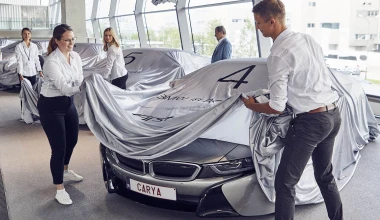 Η BMW παρέδωσε 18 i8 Roadster σε μια μέρα
