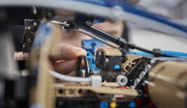 Έχεις την υπομονή να φτιάξεις την Bugatti Chiron σε Lego; (vid)