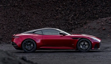 Aston Martin DBS Superleggera: Ελαφριά και με 725 ίππους (vid)