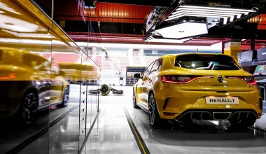 Νέο Renault Megane RS Trophy με 300 ίππους