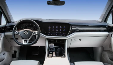 ΟΔΗΓΟΥΜΕ το νέο Volkswagen Touareg στην Ελλάδα