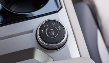 ΟΔΗΓΟΥΜΕ το νέο Volkswagen Touareg στην Ελλάδα