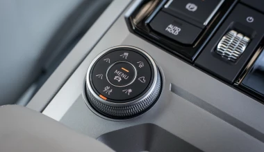 ΟΔΗΓΟΥΜΕ το νέο Volkswagen Touareg στην Ελλάδα