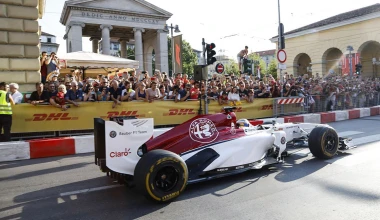 Η Alfa Romeo Sauber F1 έβαλε… φωτιά στο Μιλάνο