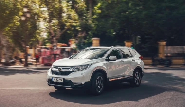 ΠΡΩΤΗ ΟΔΗΓΗΣΗ: Honda CR-V Hybrid