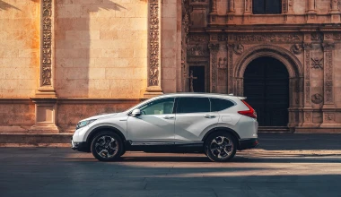 ΠΡΩΤΗ ΟΔΗΓΗΣΗ: Honda CR-V Hybrid