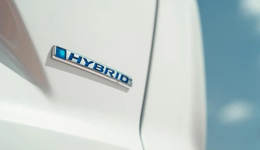 ΠΡΩΤΗ ΟΔΗΓΗΣΗ: Honda CR-V Hybrid