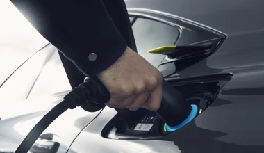 Σπορ υβριδικό 508 από την Peugeot! (vid)