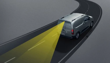 Πολυάριθμα συστήματα υποστήριξης οδηγού στο Opel Combo (vid)