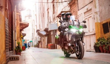 Νέα Kawasaki Versys 1000 με 14.590 ευρώ