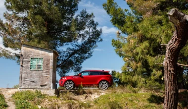 Ισθμός, ράγες τραίνου και νέο Evoque: ένας εντυπωσιακός συνδυασμός!