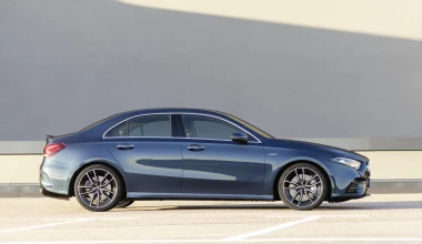 Η νέα Mercedes-AMG A 35 sedan με 306 ίππους (vid)