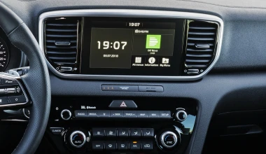 ΝΕΟ KIA SPORTAGE. ΞΕΧΩΡΙΖΕΙ.