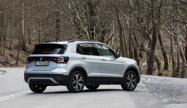 ΟΔΗΓΟΥΜΕ το νέο Volkswagen T-Cross στην Ελλάδα