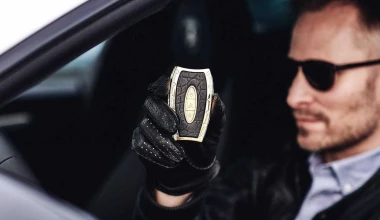 500.000 ευρώ για ένα κλειδί αυτοκινήτου (video)