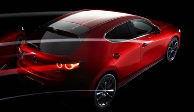 Φωτογράφος απαθανατίζει το νέο Mazda3 σε «επιθετικές» πόζες