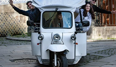 Tuk-Tuk: ‘Άρωμα’ Ταϊλάνδης σε Αθήνα, Τήνο, Μύκονο και Σαντορίνη