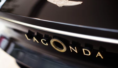 “Τετ-α-τετ” της Aston Martin Rapid E με το πρωτότυπο Lagonda Vision 