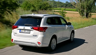 MITSUBISHI OUTLANDER PHEV. To Electric-Hybrid SUV
