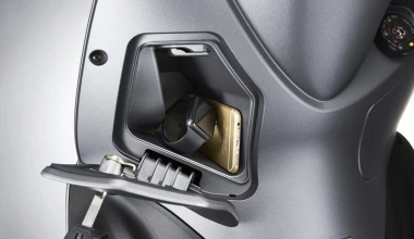 Kymco People-S 300i με σύστημα πολυμέσων Noodoe