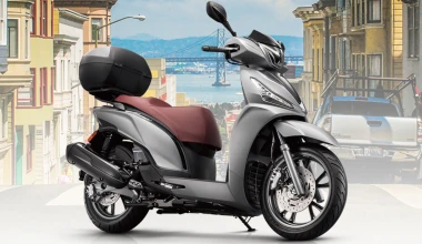 Kymco People-S 300i με σύστημα πολυμέσων Noodoe
