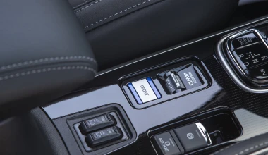 Οδηγούμε στην Ελλάδα το plug-in υβριδικό Mitsubishi Outlander