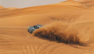 Ο Ερυθρός Σταυρός δοκιμάζει το νέο Land Rover Defender (video)