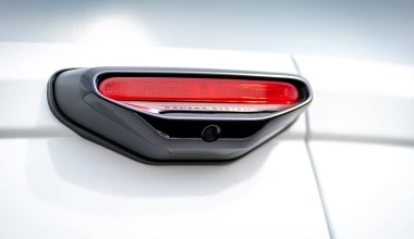 Κάμερες παντού: Περιμετρική όραση για τον οδηγό του Opel Combo Cargo